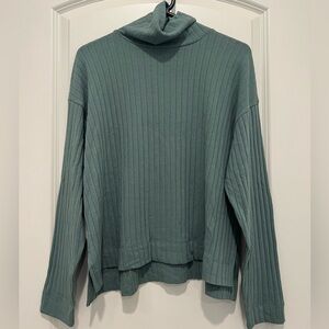 Madewell turtleneck